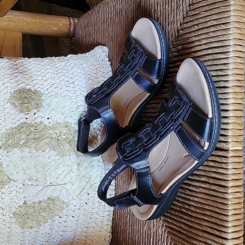Clarks Laurieann Kay Sandals, black, size 7.5M